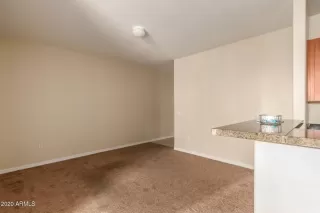 Photo #5: 6171339 Listing