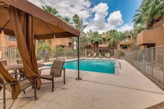 Photo #6: 6171497 Listing