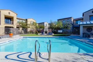 Photo #3: 6171899 Listing