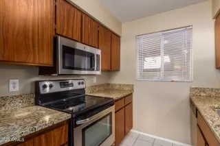 Photo #5: 6171970 Listing 