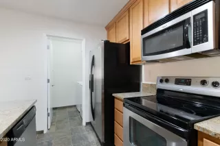 Photo #3: 6171972 Listing