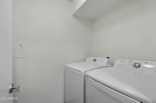 Photo #4: 6171972 Listing