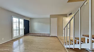 Photo #4: 6171974 Listing