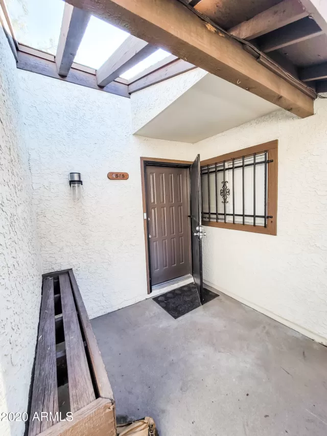 MLS: 6172096 Condo For Sale