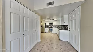 Photo #5: 6172236 Listing