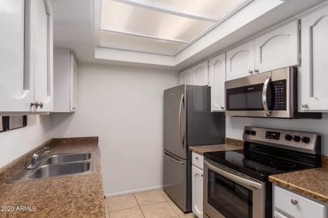 MLS: 6172273 Condo For Sale