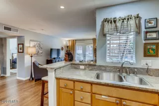 Photo #2: 6172295 Listing