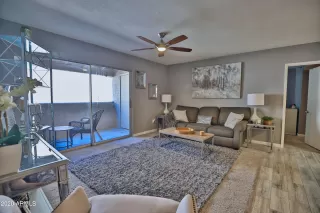 Photo #4: 6172446 Listing