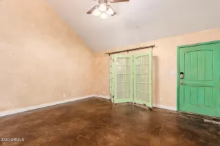 Photo #4: 6172617 Listing