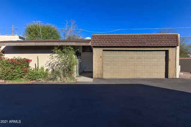 MLS: 6172625 Condo For Sale