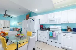 Photo #2: 6173062 Listing