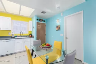 Photo #6: 6173062 Listing