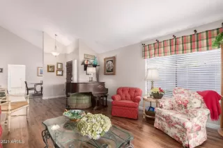 Photo #5: 6173170 Listing