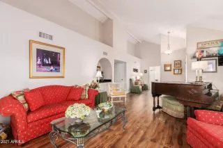 Photo #6: 6173170 Listing