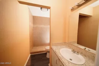 Photo #6: 6173510 Listing