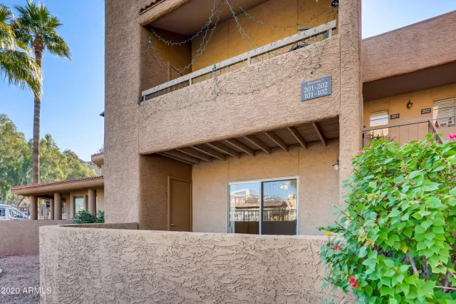 MLS: 6173552 Condo For Sale