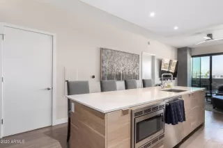 Photo #5: 6173603 Listing