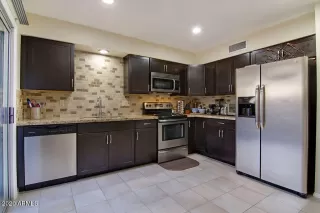 Photo #5: 6173838 Listing