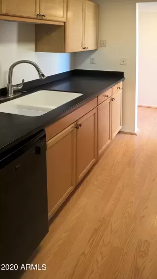 Photo #6: 6173952 Listing