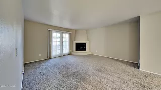 Photo #4: 6174087 Listing