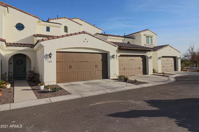 MLS: 6174283 Condo For Sale