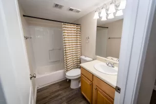 Photo #6: 6174285 Listing