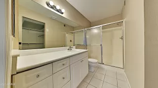 Photo #6: 6174392 Listing