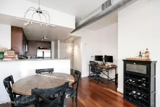 Photo #6: 6174417 Listing