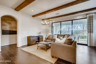 Photo #3: 6174713 Listing