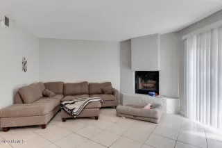 Photo #5: 6174911 Listing