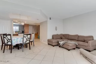 Photo #6: 6174911 Listing