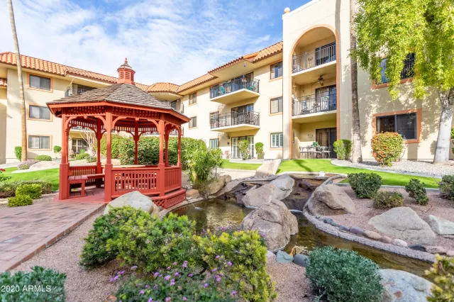 MLS: 6174953 Condo For Sale