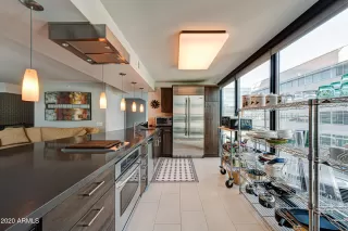 Photo #6: 6174988 Listing