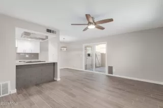 Photo #5: 6175190 Listing 