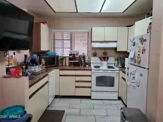 Photo #5: 6175249 Listing