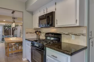 Photo #4: 6175401 Listing