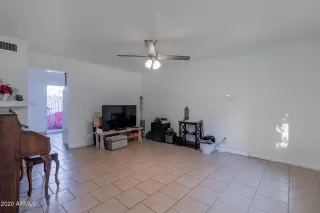 Photo #5: 6175403 Listing