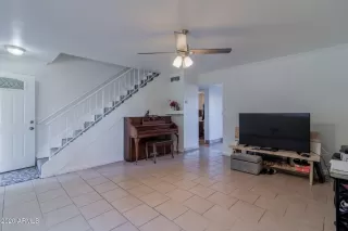 Photo #6: 6175403 Listing