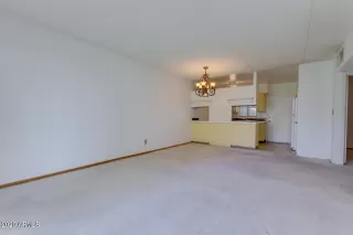 Photo #6: 6175510 Listing