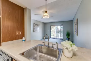 Photo #4: 6175598 Listing