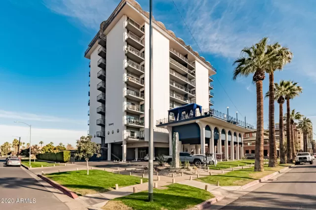 MLS: 6175733 Condo For Sale