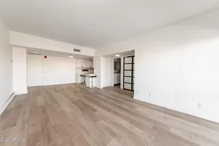 Photo #3: 6175733 Listing