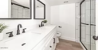 Photo #6: 6175733 Listing