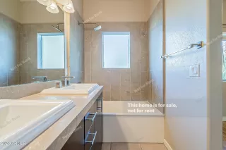 Photo #5: 6175796 Listing