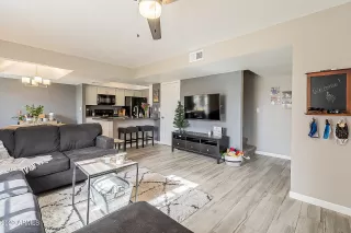 Photo #4: 6175811 Listing