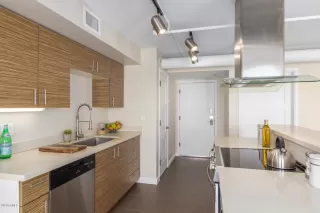 Photo #6: 6175815 Listing