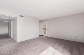 Photo #3: 6175905 Listing