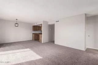 Photo #5: 6175905 Listing