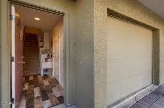 Photo #2: 6176076 Listing