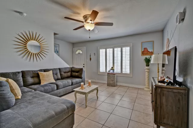 MLS: 6176278 Condo For Sale